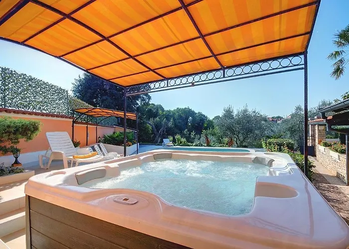 Nicole Apartman Pula